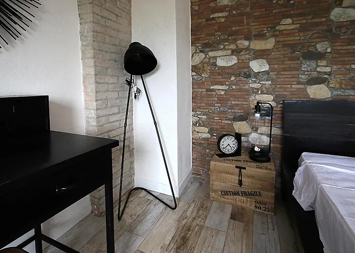 Oda ve Kahvaltı La Maesta' 4*